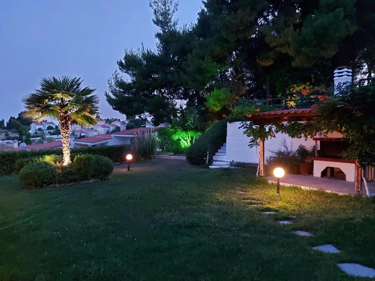 Elani Private Retreat - Villa Maria Garden Escape 0*, Siviri